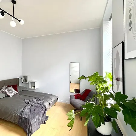 Apartment Quiet In Centre - Self Check-in, Walkable To Major Attractions